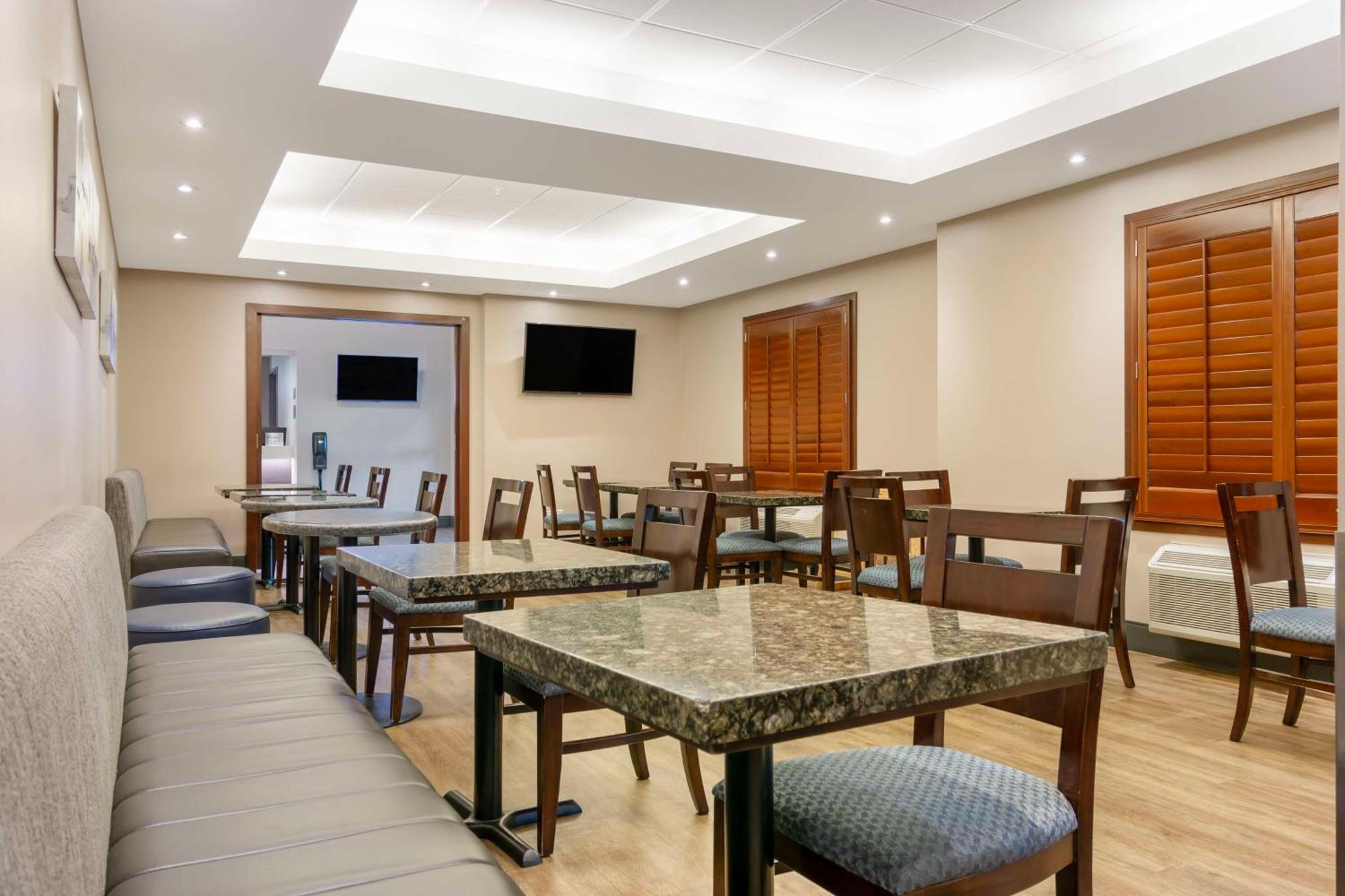 Best Western Plus Brandon Inn Extérieur photo