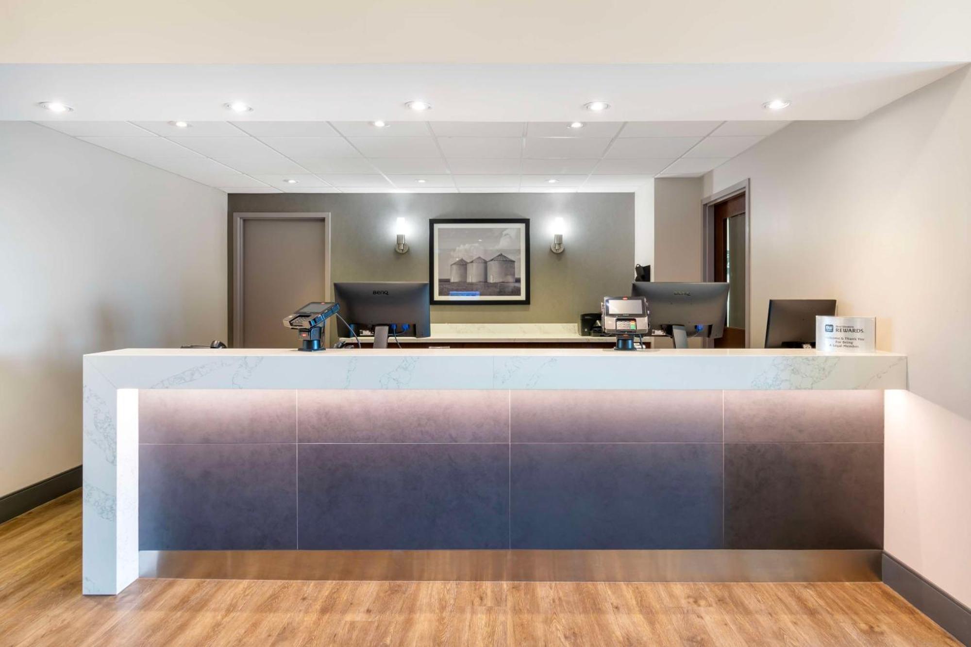 Best Western Plus Brandon Inn Extérieur photo